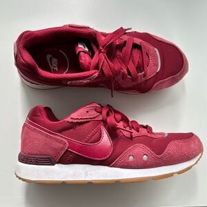 Red Nike retro runners in great condition!